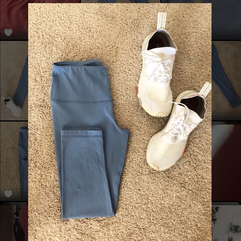 Yogalicious Cropped Yoga Pants - Baby Blue